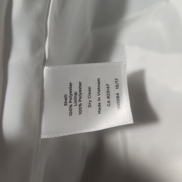 TALBOTS Elegant Black and White Floral Skirt Size 12 butterflies design - Picture 9 of 15